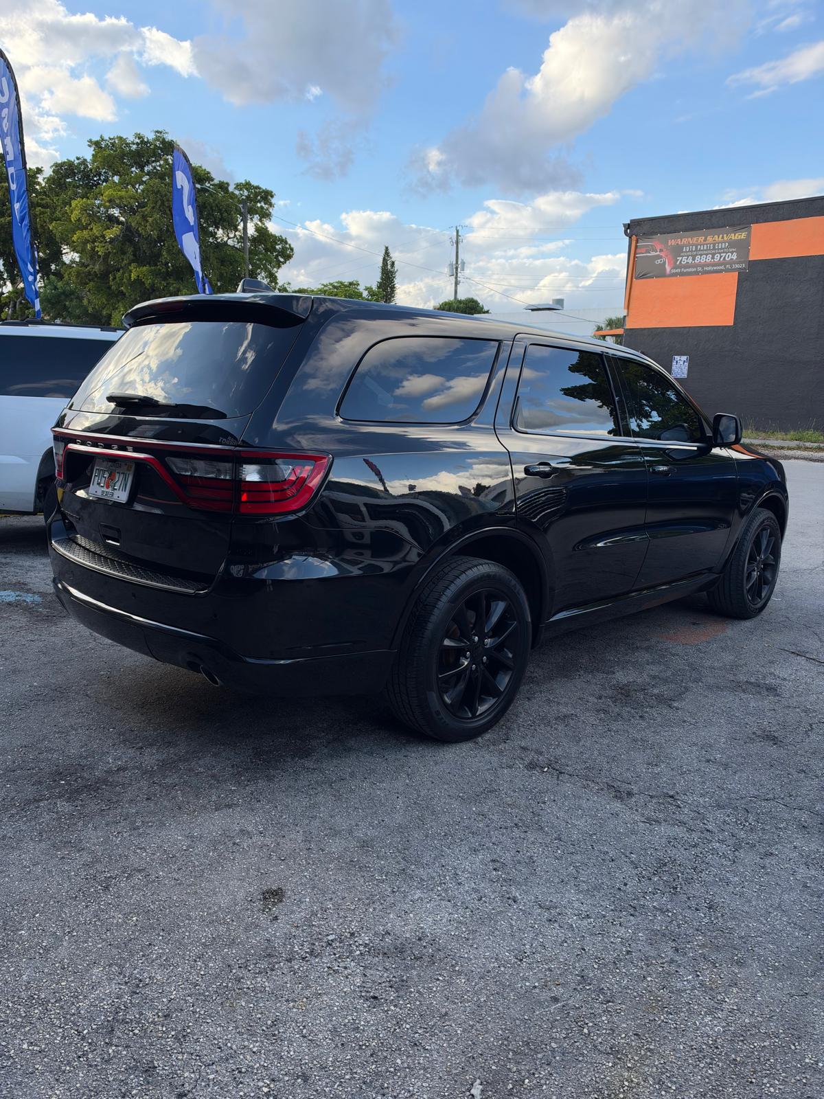 
								Dodge Durango SXT 2018 Black full									