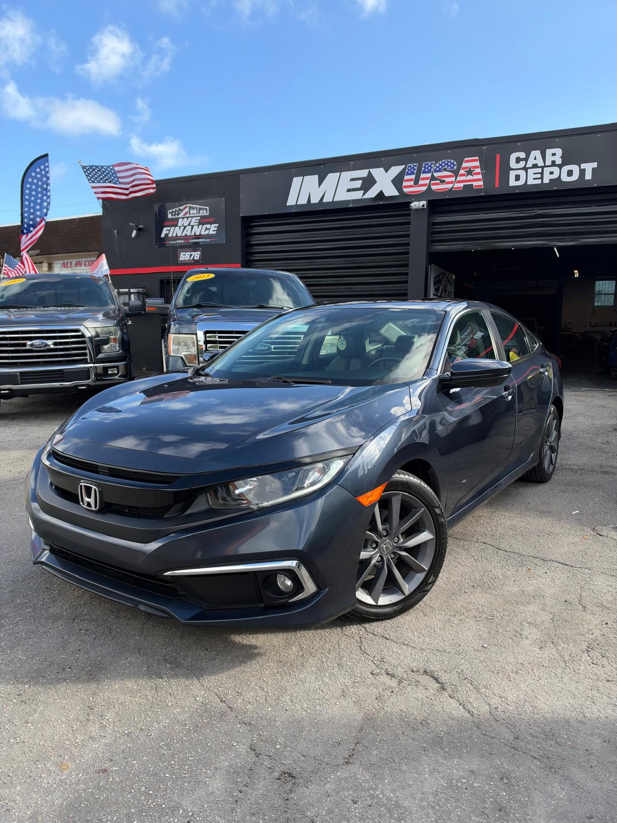 
								Honda Civic EX-L Gray 2019 full									